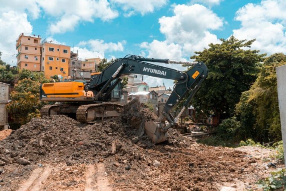 CAASD establece los trabajos en Las Ochocienta para saneamiento definitivo de cañada