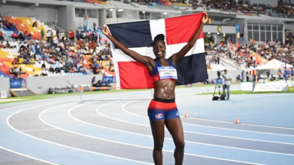 Maribel Seny&uacute; gana oro en salto de altura en San Salvador