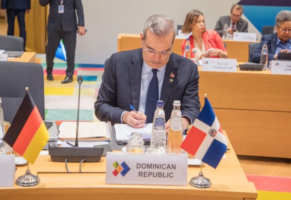 Abinader regresa esta noche al país tras participación en Cumbre Unión Europea-CELAC