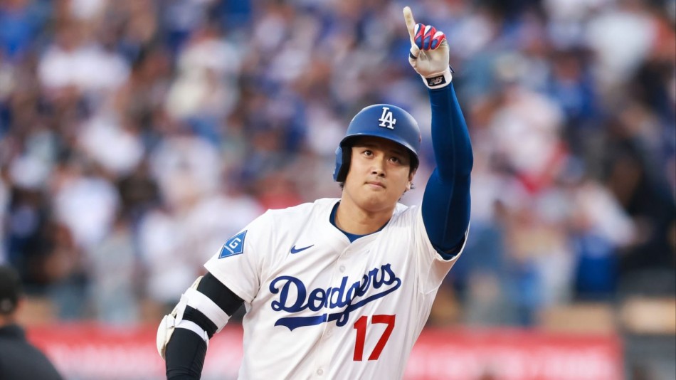 Ohtani inicia el juego ante Rojos con jonr&oacute;n a 117.7 mph