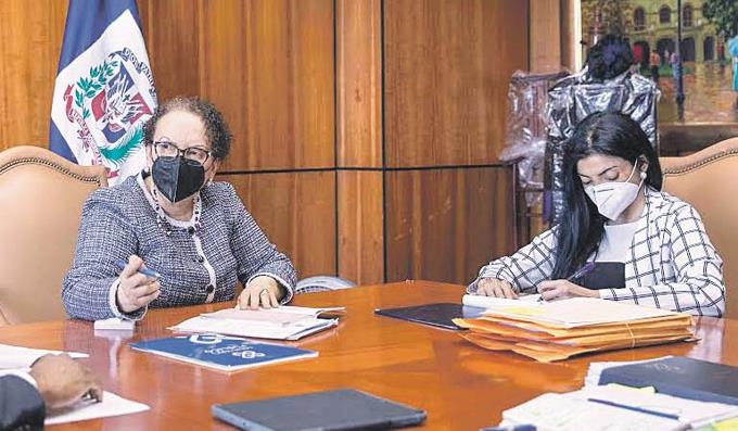 Yeni Berenice pide mantener reserva en la investigaci&oacute;n a Donald Guerrero
