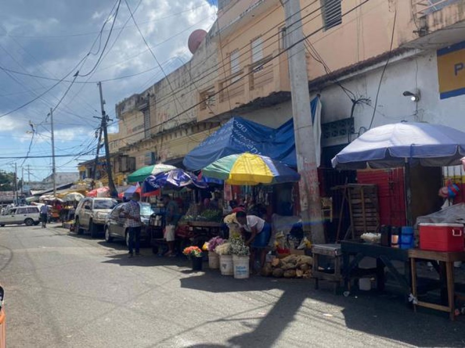 Zona del mercado de la Mella en alerta m&aacute;xima por la &ldquo;Migra&rdquo;